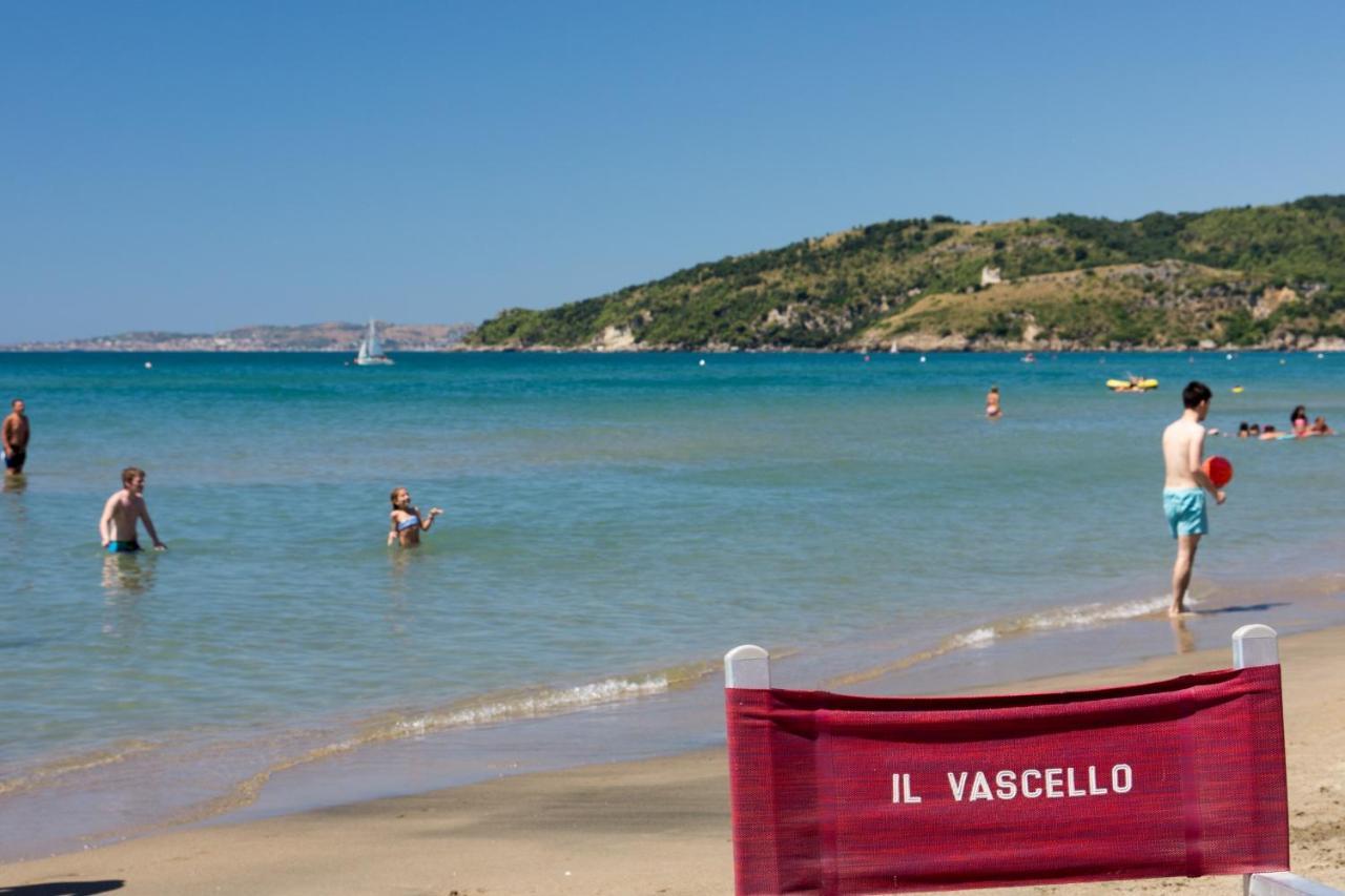 Livingapple Beach Minturno Kültér fotó